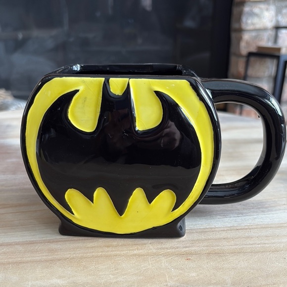 DC Comics Other - DC COMICS BATMAN LOGO 20OZ JUMBO Ceramic Coffee MUG